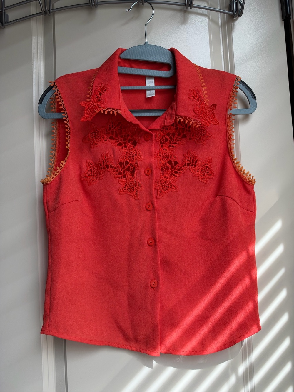 Sleeveless Coral Eyelet Lace Button-Front Top